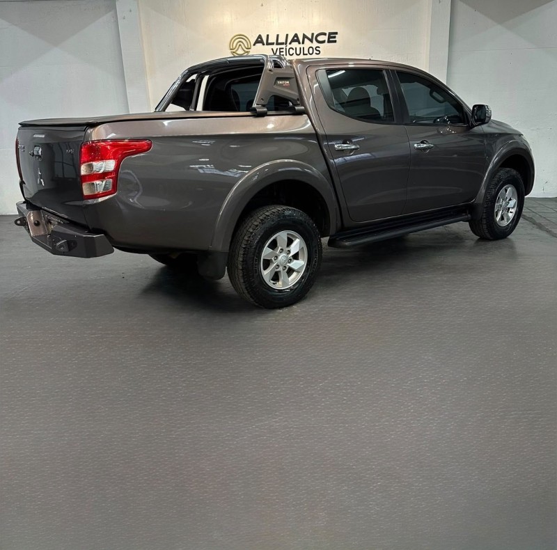 TRITON 2.4 HPE-S 4X4 CD TURBO 16V DIESEL 4P AUTOMÁTICO - 2018 - CAXIAS DO SUL