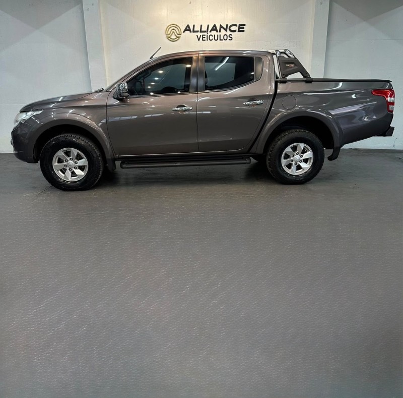 TRITON 2.4 HPE-S 4X4 CD TURBO 16V DIESEL 4P AUTOMÁTICO - 2018 - CAXIAS DO SUL