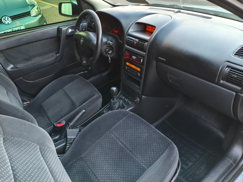 ASTRA 2.0 MPFI ADVANTAGE 8V FLEX 4P MANUAL - 2011 - BOM PRINCíPIO