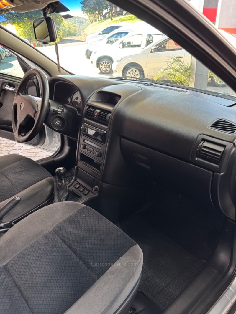 ASTRA 2.0 MPFI ELEGANCE 8V FLEX 4P MANUAL - 2006 - HARMONIA