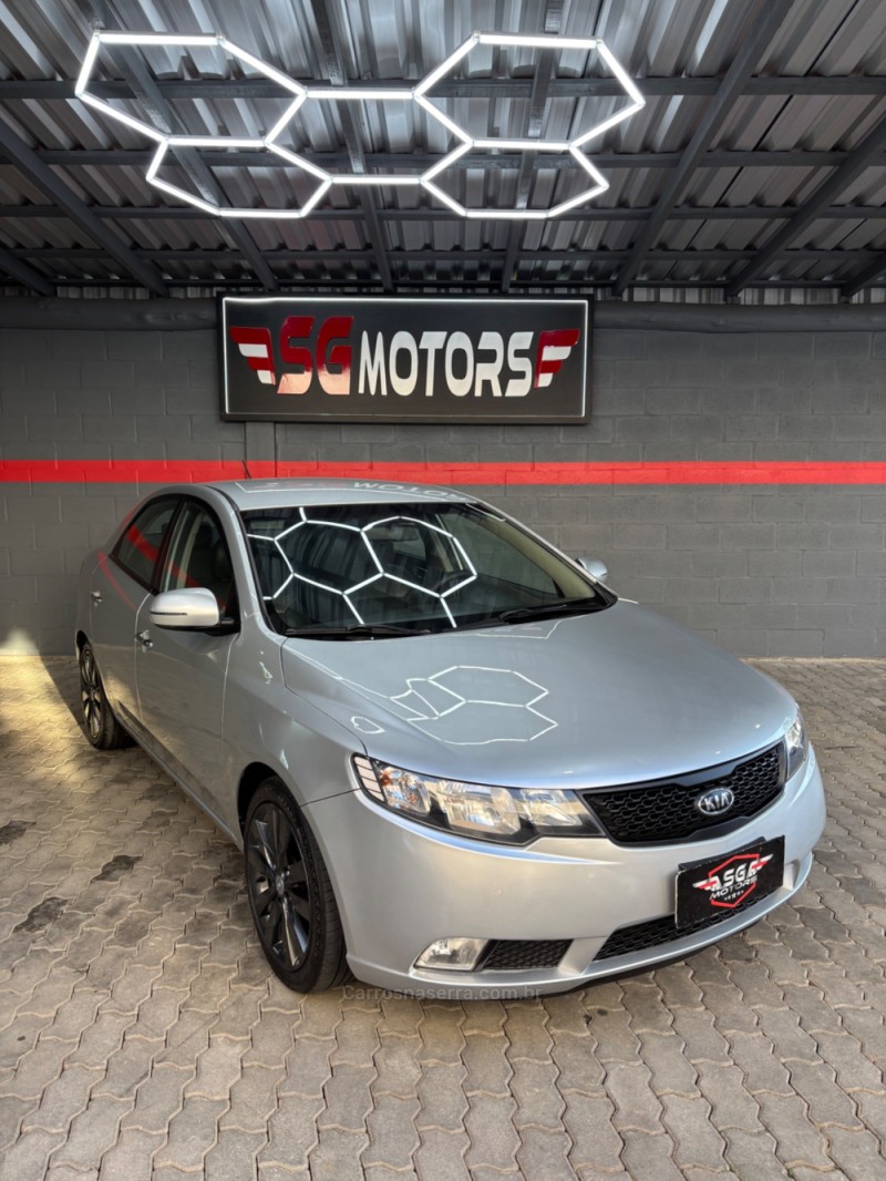 cerato 1.6 16v sx4 gasolina 4p automatico 2013 harmonia