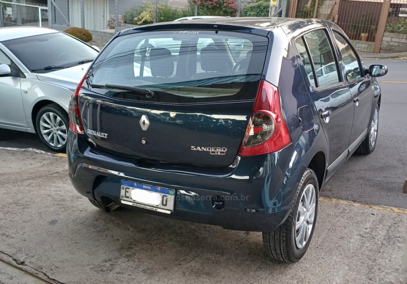 SANDERO 1.6 EXPRESSION 8V FLEX 4P MANUAL - 2009 - FARROUPILHA