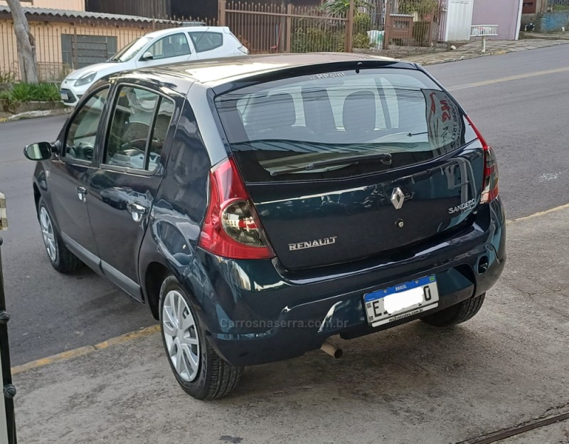 SANDERO 1.6 EXPRESSION 8V FLEX 4P MANUAL - 2009 - FARROUPILHA