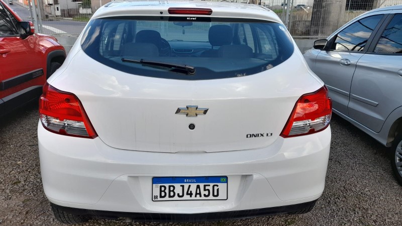 ONIX 1.0 MPFI LT 8V FLEX 4P MANUAL - 2014 - CAXIAS DO SUL