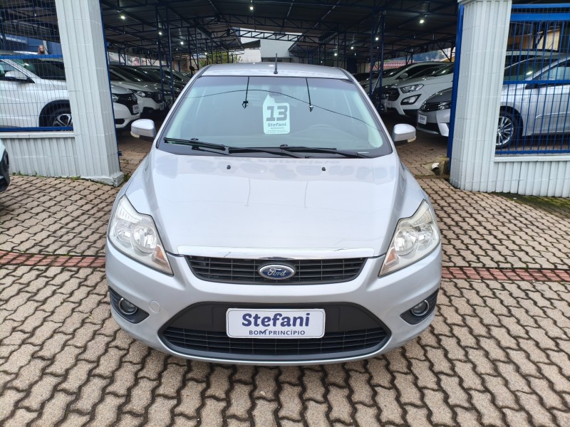 FOCUS 2.0 GLX 16V FLEX 4P MANUAL - 2013 - BOM PRINCíPIO
