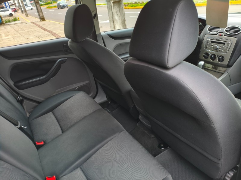 FOCUS 2.0 GLX 16V FLEX 4P MANUAL - 2013 - BOM PRINCíPIO