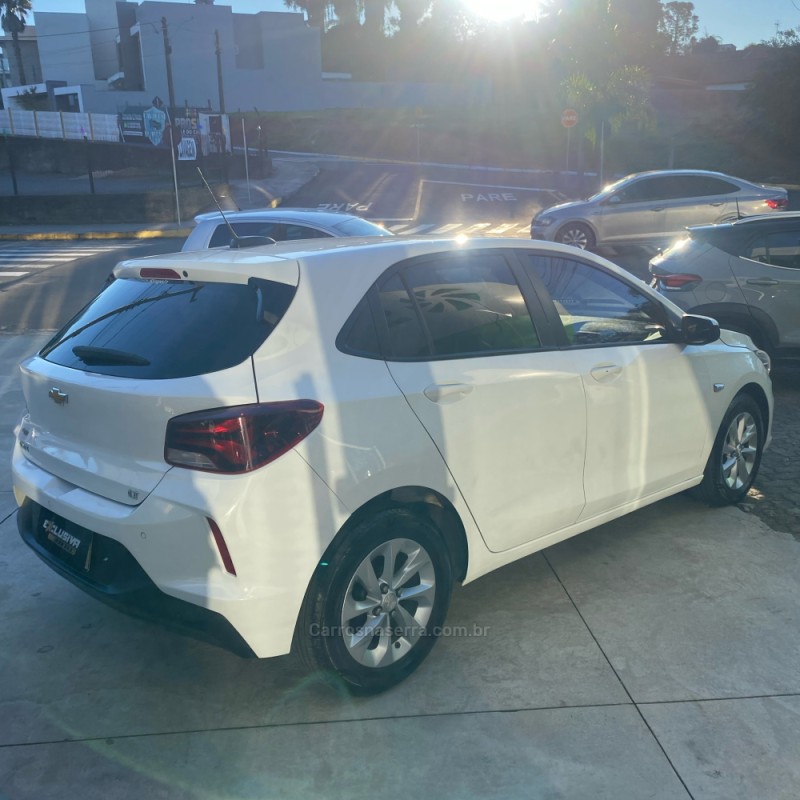 ONIX 1.0 LT 12V FLEX 4P MANUAL - 2020 - MONTENEGRO