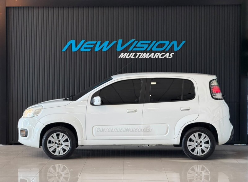 UNO 1.4 EVO EVOLUTION 8V FLEX 4P MANUAL - 2016 - ESTâNCIA VELHA
