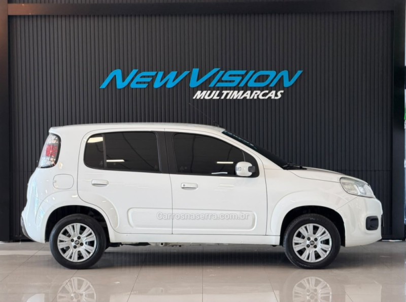 UNO 1.4 EVO EVOLUTION 8V FLEX 4P MANUAL - 2016 - ESTâNCIA VELHA