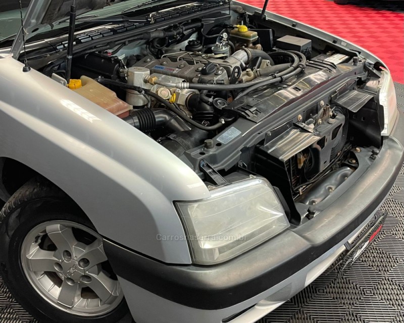 S10 2.8 STD 4X2 CD 12V TURBO INTERCOOLER DIESEL 4P MANUAL - 2003 - VACARIA