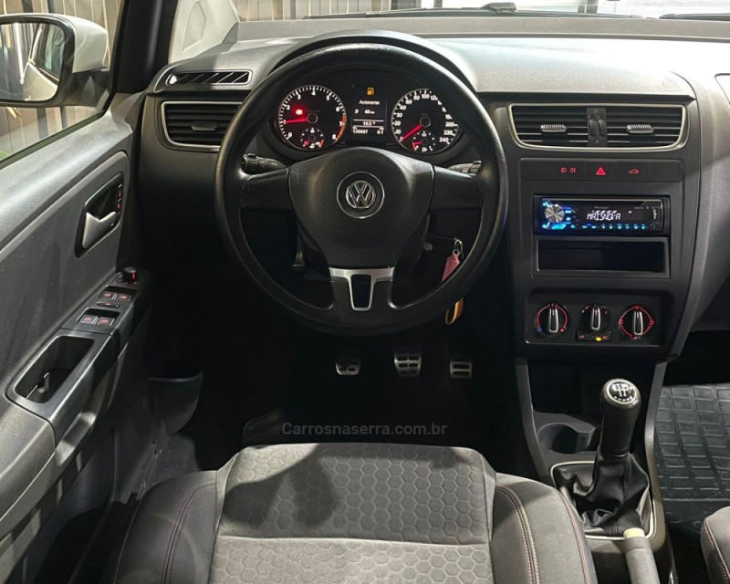 CROSSFOX 1.6 MI FLEX 8V 4P MANUAL - 2013 - VACARIA