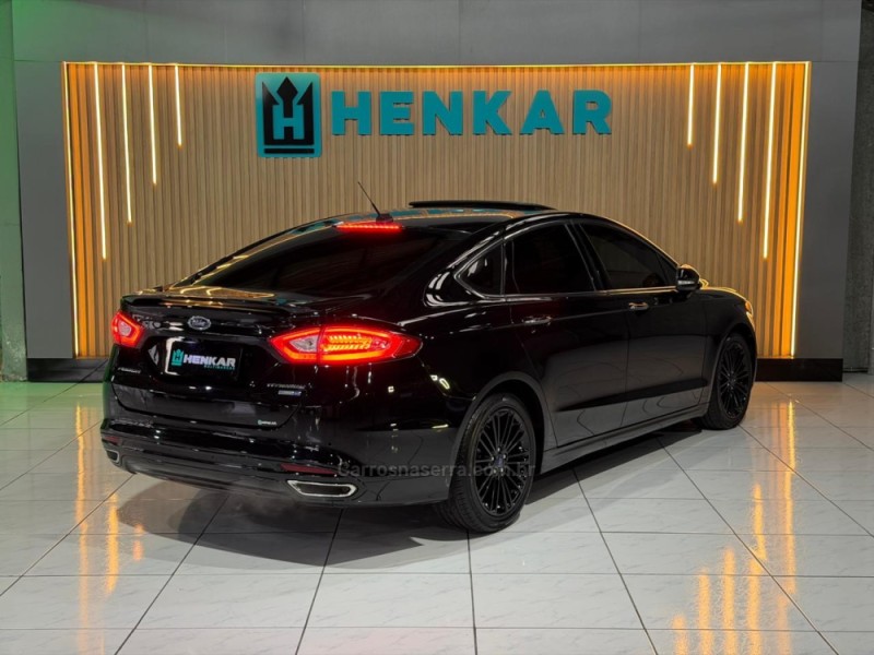 FUSION 2.0 TITANIUM AWD 16V GASOLINA 4P AUTOMÁTICO - 2016 - CAMPO BOM