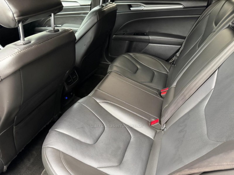 FUSION 2.0 TITANIUM AWD 16V GASOLINA 4P AUTOMÁTICO - 2016 - CAMPO BOM
