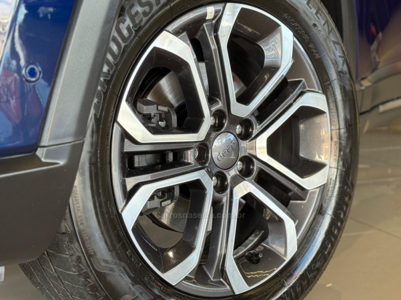 COMMANDER 1.3 LIMITED T270 16V 4X2 TURBO FLEX 4P AUTOMÁTICO - 2023 - DOIS IRMãOS