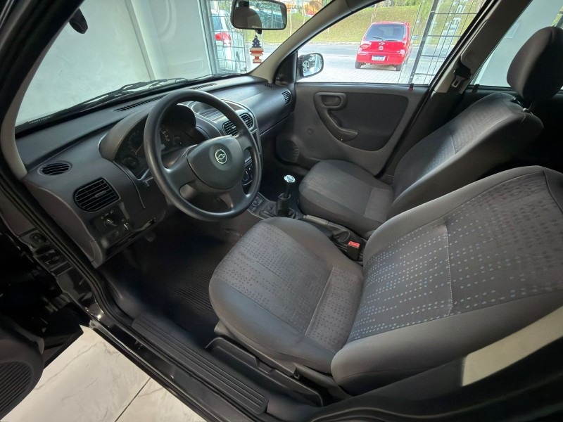 CORSA 1.4 MPFI MAXX 8V FLEX 4P MANUAL - 2011 - CAXIAS DO SUL