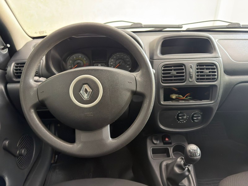 CLIO 1.0 AUTHENTIQUE 16V FLEX 2P MANUAL - 2016 - CAXIAS DO SUL