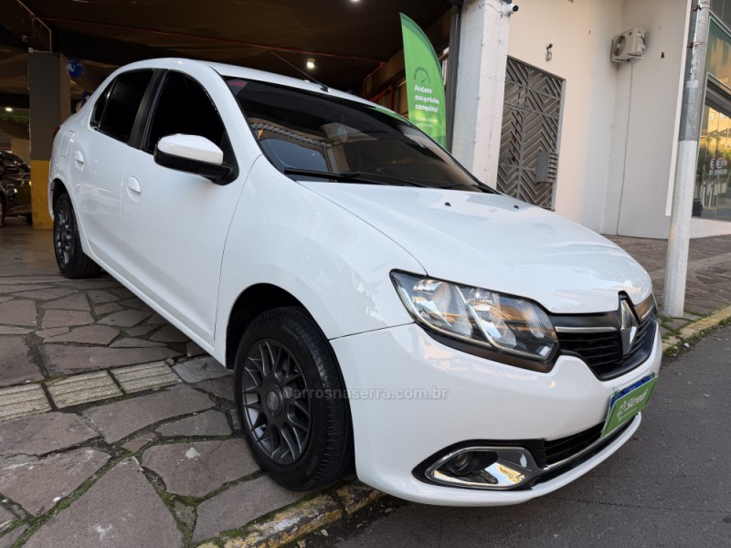 LOGAN 1.0 EXPRESSION 12V FLEX 4P MANUAL - 2015 - BENTO GONçALVES