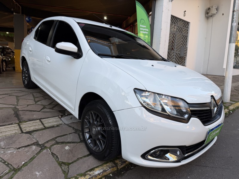 LOGAN 1.0 EXPRESSION 12V FLEX 4P MANUAL - 2015 - BENTO GONçALVES