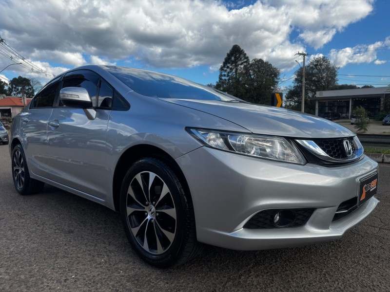CIVIC 2.0 LXR 16V FLEX 4P AUTOMÁTICO - 2016 - DOIS IRMãOS