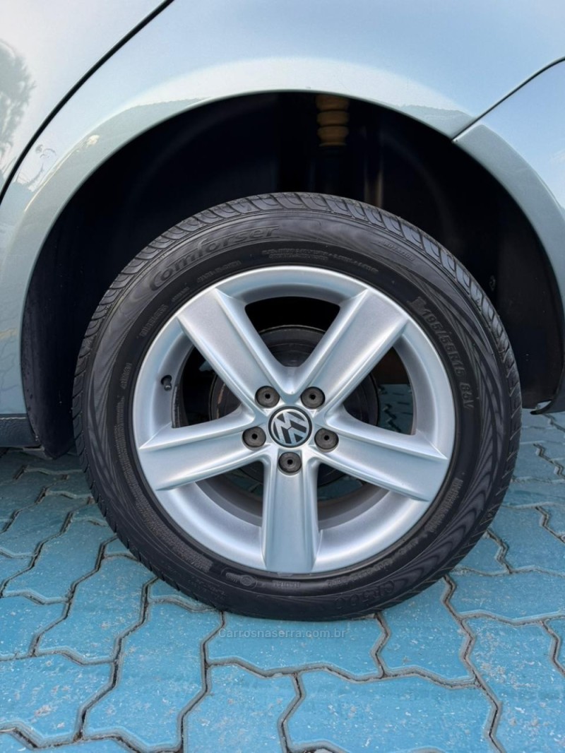 POLO 1.6 MI COMFORTLINE 8V FLEX 4P MANUAL - 2011 - ESTâNCIA VELHA