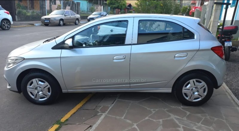 ONIX 1.0 MPFI LT 8V FLEX 4P MANUAL - 2014 - PICADA CAFé