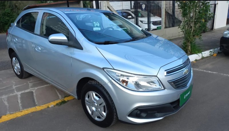 ONIX 1.0 MPFI LT 8V FLEX 4P MANUAL - 2014 - PICADA CAFé