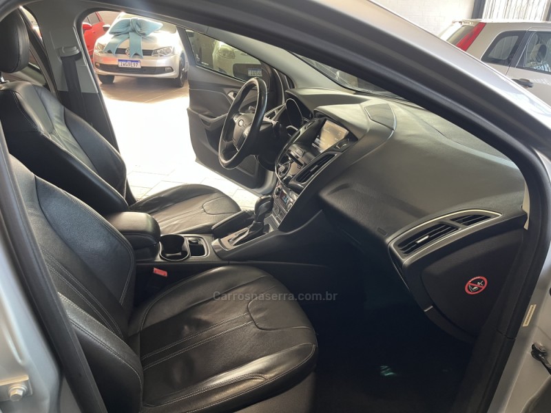 FOCUS 2.0 TITANIUM 16V FLEX 4P AUTOMÁTICO - 2015 - CAXIAS DO SUL