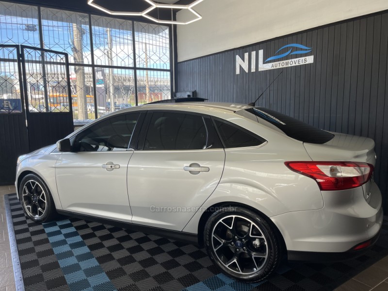 FOCUS 2.0 TITANIUM 16V FLEX 4P AUTOMÁTICO - 2015 - CAXIAS DO SUL