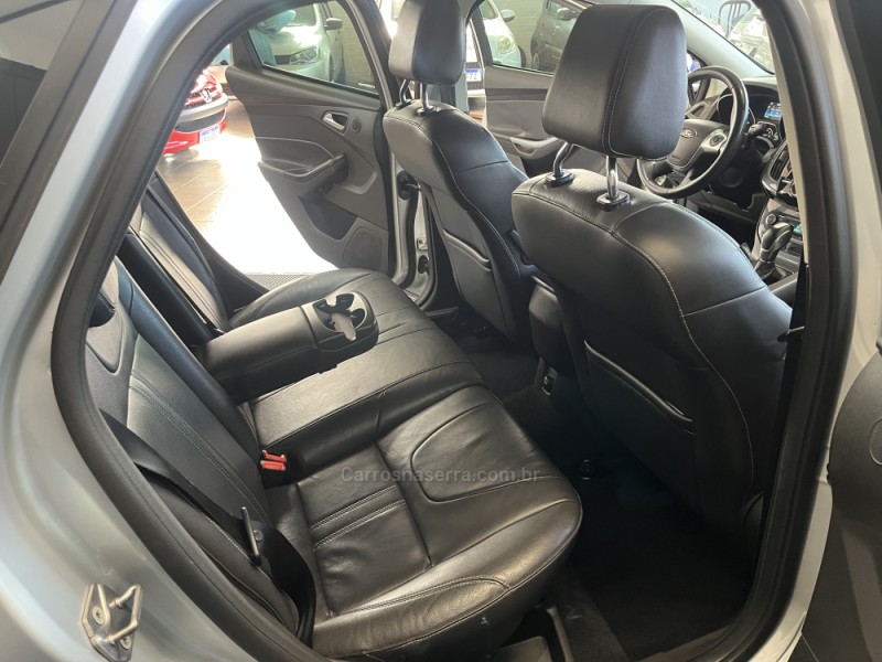 FOCUS 2.0 TITANIUM 16V FLEX 4P AUTOMÁTICO - 2015 - CAXIAS DO SUL