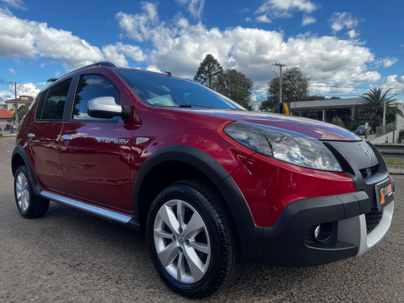 SANDERO 1.6 STEPWAY 16V FLEX 4P AUTOMÁTICO - 2013 - DOIS IRMãOS