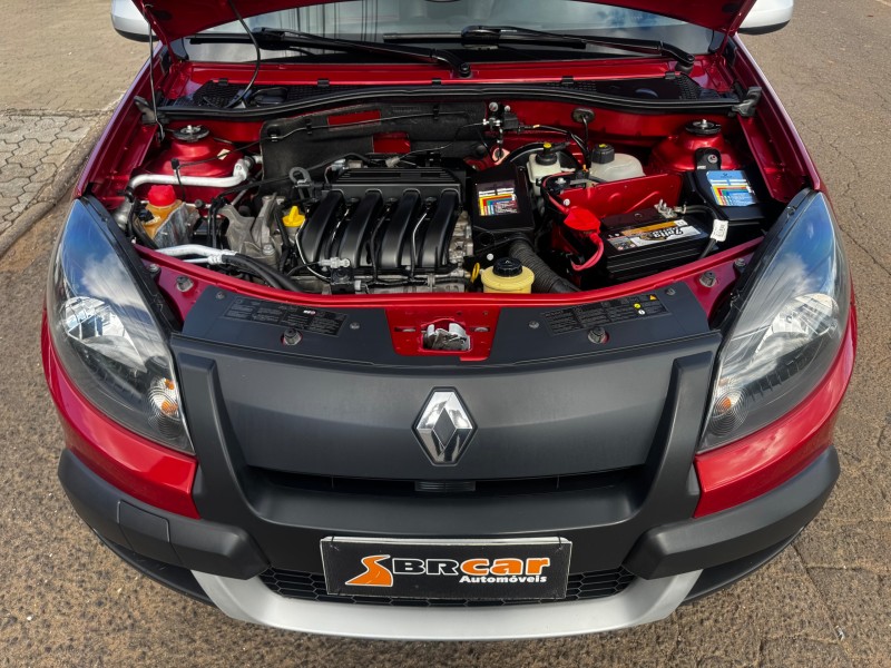 SANDERO 1.6 STEPWAY 16V FLEX 4P AUTOMÁTICO - 2013 - DOIS IRMãOS