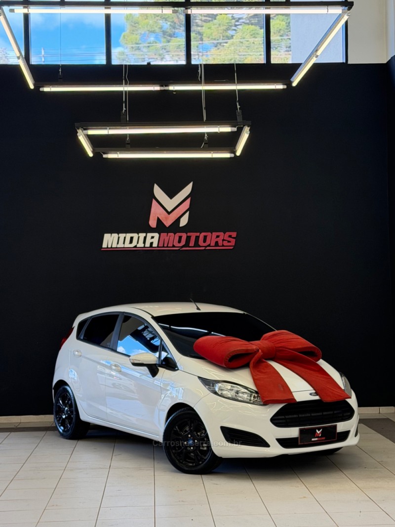 fiesta 1.6 se hatch plus 16v flex 4p manual 2014 caxias do sul