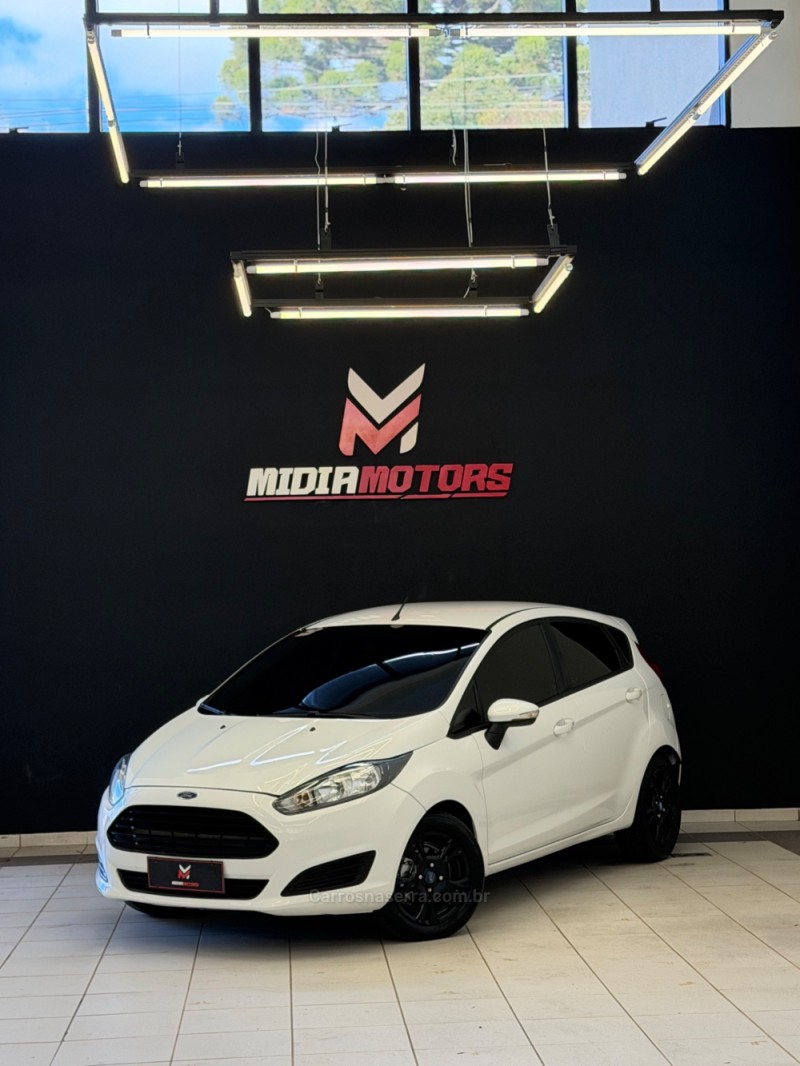 FIESTA 1.6 SE HATCH PLUS 16V FLEX 4P MANUAL - 2014 - CAXIAS DO SUL
