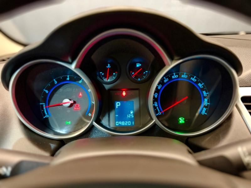 CRUZE 1.8 LT 16V FLEX 4P AUTOMÁTICO - 2013 - CAXIAS DO SUL