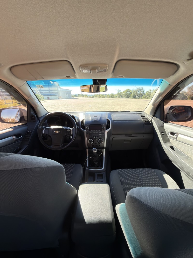 S10 2.4 LT 4X2 CD 8V FLEX 4P MANUAL - 2013 - ANTôNIO PRADO