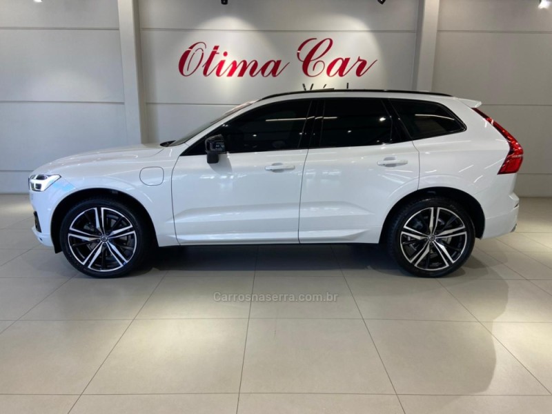 XC60 2.0 T8 R DESIGN HYBRID GASOLINA 4P AUTOMÁTICO - 2020 - FLORES DA CUNHA