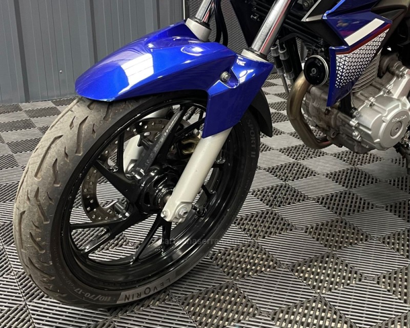 CB 250F TWISTER CBS - 2022 - VACARIA