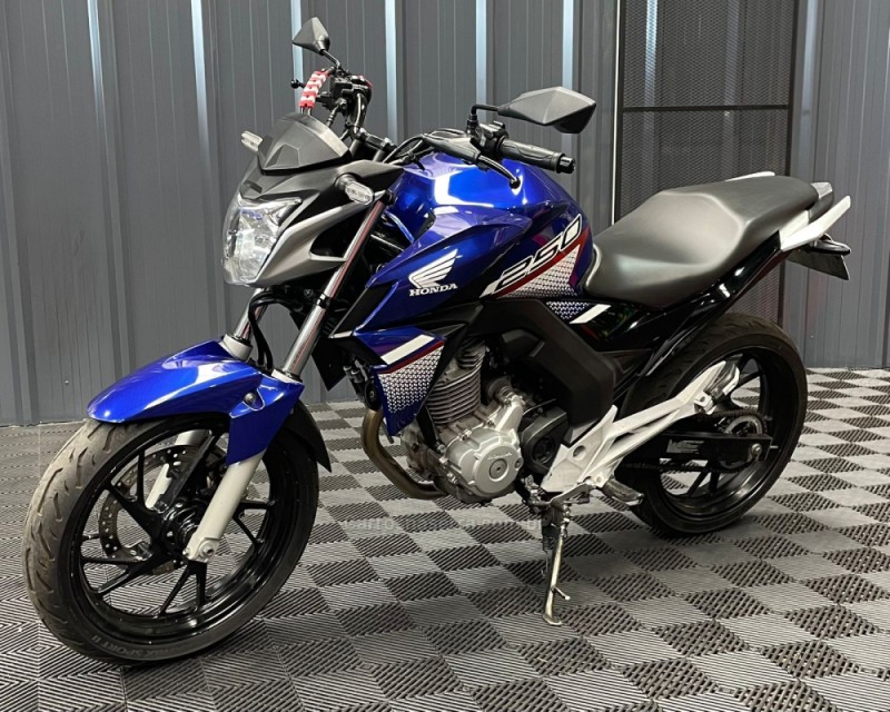 CB 250F TWISTER CBS - 2022 - VACARIA