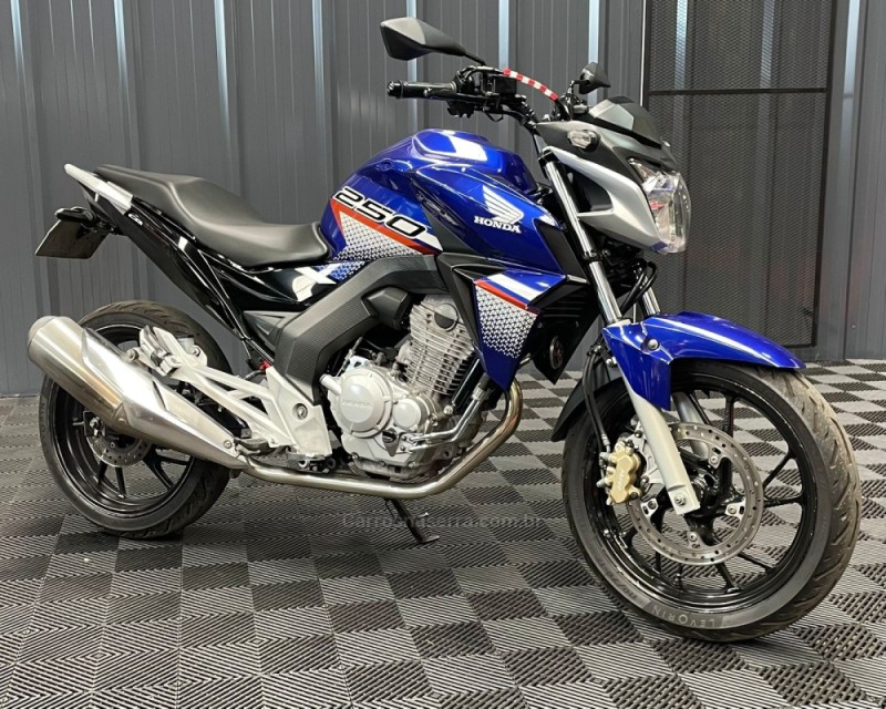 CB 250F TWISTER CBS - 2022 - VACARIA