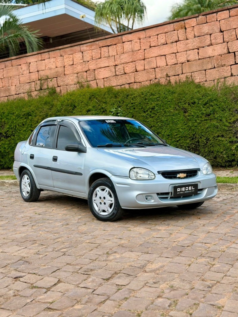CORSA 1.0 MPFI CLASSIC 8V GASOLINA 4P MANUAL