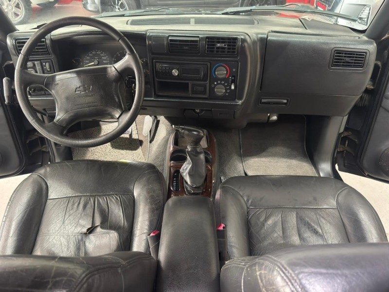 BLAZER 4.3 SFI DLX EXECUTIVE 4X2 V6 12V GASOLINA 4P AUTOMÁTICO - 2000 - CAXIAS DO SUL