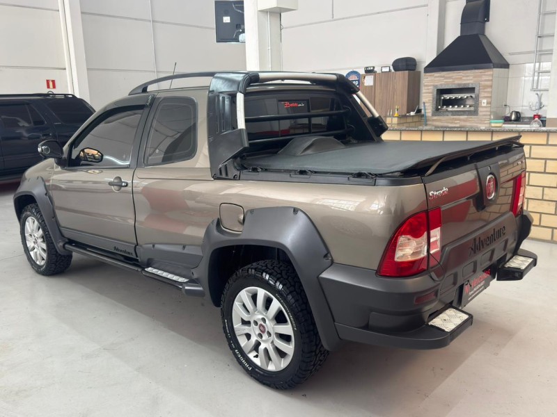 STRADA 1.8 MPI ADVENTURE LOCKER E.TORQ CD 16V FLEX 4P MANUAL - 2011 - CAXIAS DO SUL
