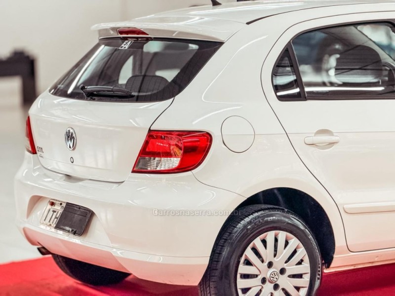 GOL 1.0 MI TREND 8V FLEX 4P MANUAL - 2013 - NOVA PRATA
