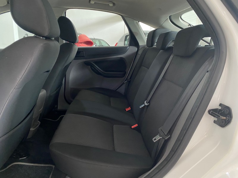 FOCUS 2.0 GLX 16V FLEX 4P MANUAL - 2013 - CAXIAS DO SUL