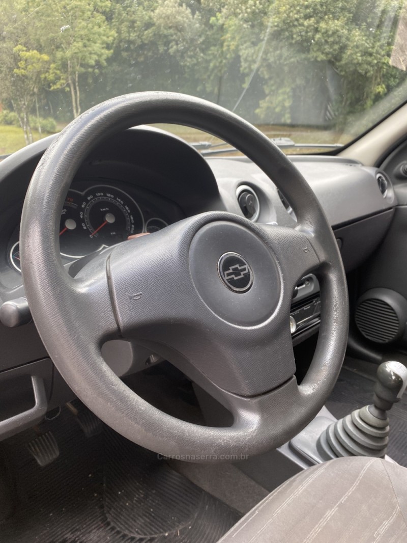 PRISMA 1.4 MPFI MAXX 8V FLEX 4P MANUAL - 2010 - FARROUPILHA