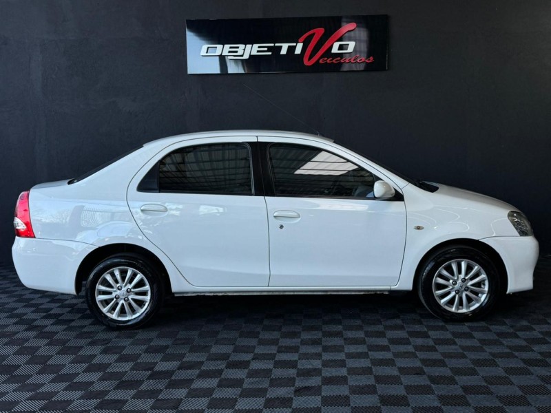 ETIOS 1.5 XLS SEDAN 16V FLEX 4P MANUAL - 2013 - CAXIAS DO SUL
