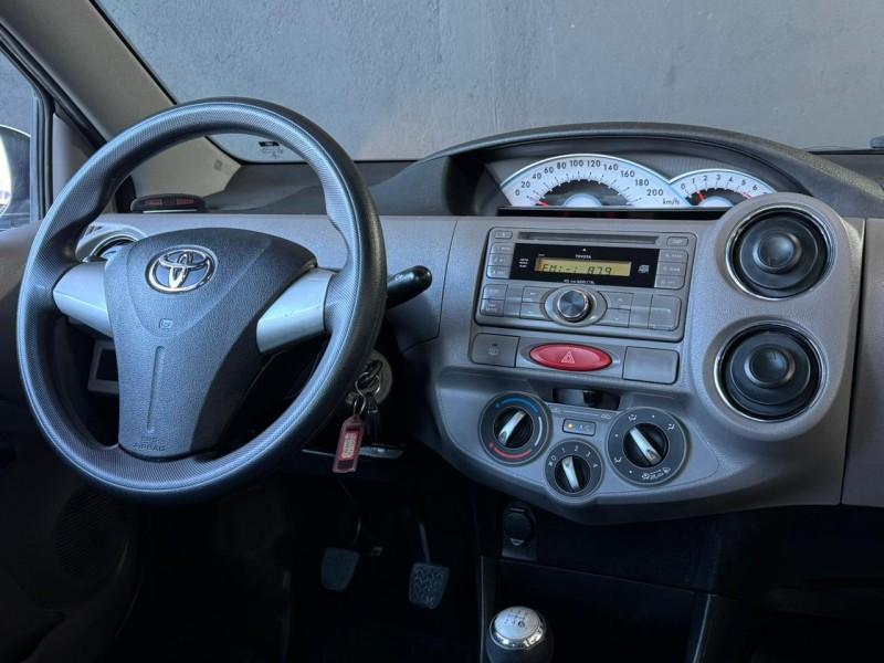 ETIOS 1.5 XLS SEDAN 16V FLEX 4P MANUAL - 2013 - CAXIAS DO SUL