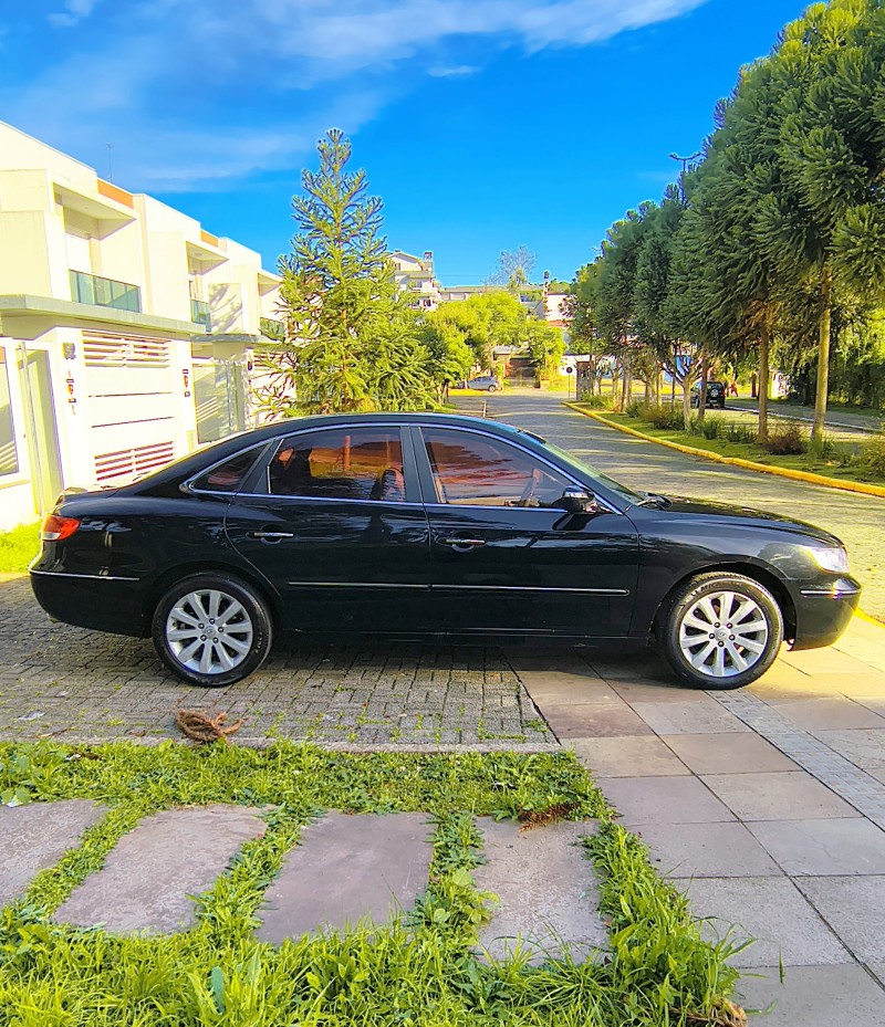 AZERA 3.3 MPFI GLS SEDAN V6 24V GASOLINA 4P AUTOMÁTICO - 2009 - FARROUPILHA