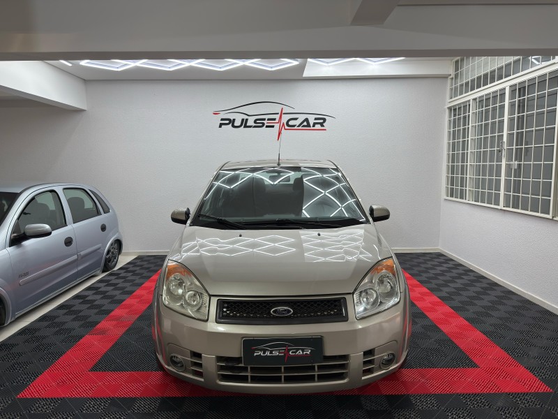 FIESTA 1.6 ROCAM SE SEDAN 8V FLEX 4P MANUAL - 2009 - CAXIAS DO SUL