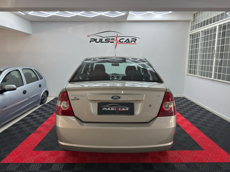 FIESTA 1.6 ROCAM SE SEDAN 8V FLEX 4P MANUAL - 2009 - CAXIAS DO SUL